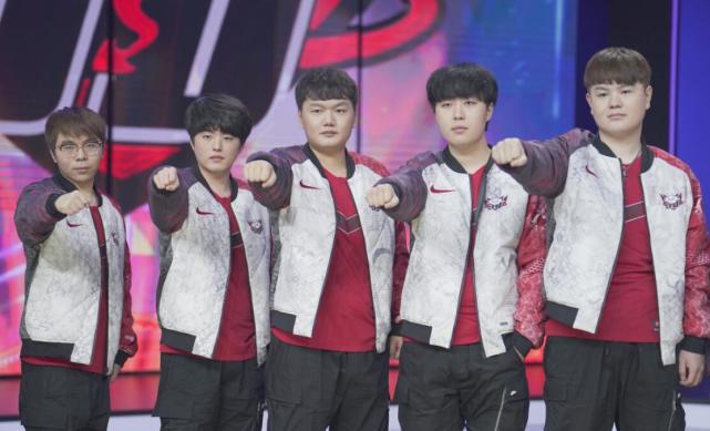 从他们的例 从他们的例